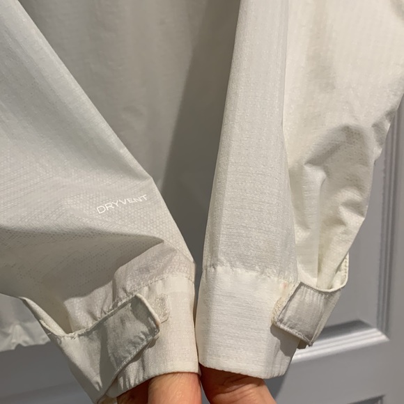 Northface rain jacket - Picture 4 of 10